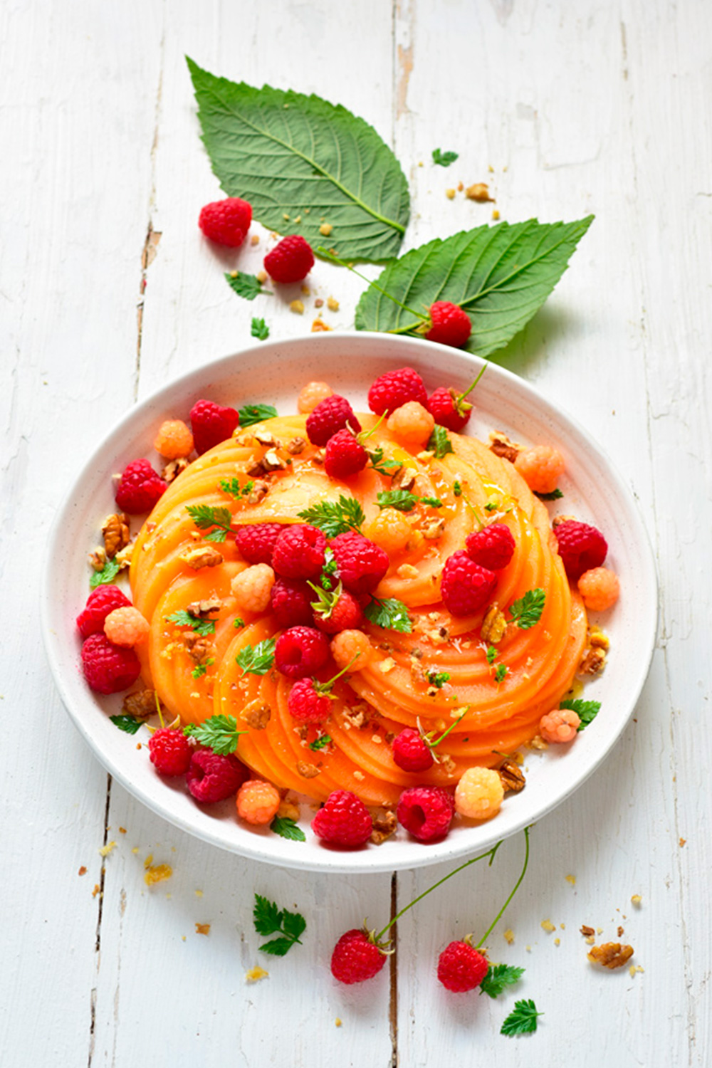 Salade de melon framboises et noix