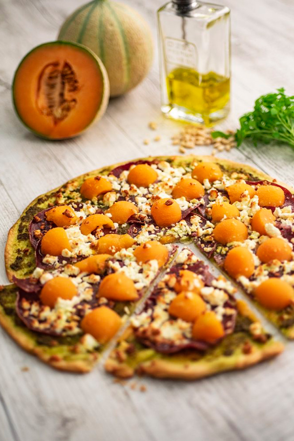 Pizza melon, coppa et feta