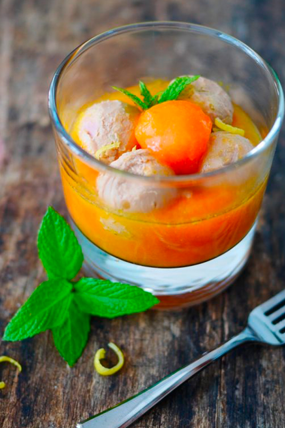 Verrines de billes de melon et foie gras